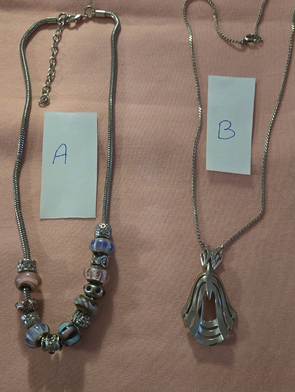 Set Of 2 VTG Necklaces